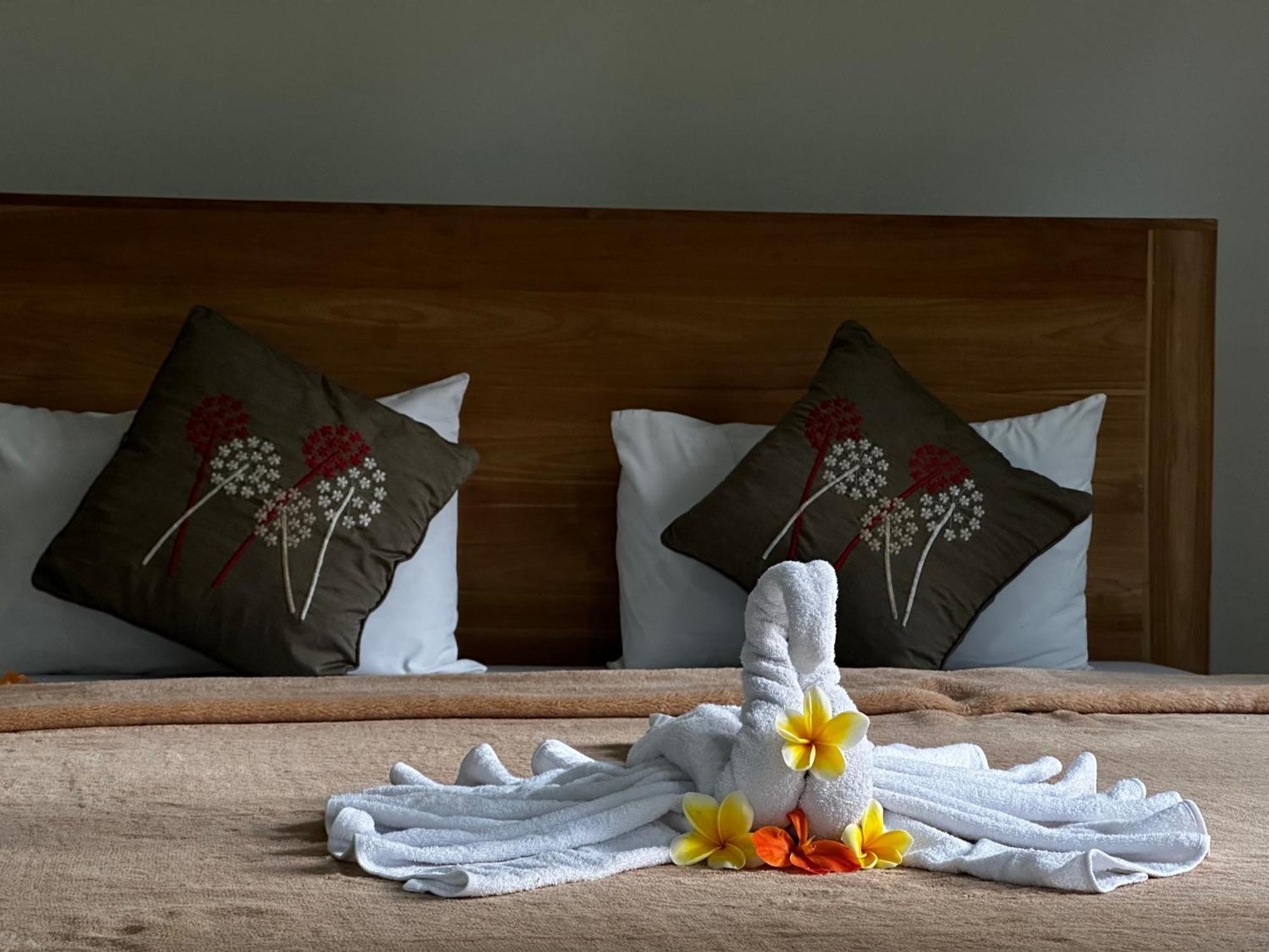Villa Joglo Tepi Sungai Sidemen  Ngoại thất bức ảnh